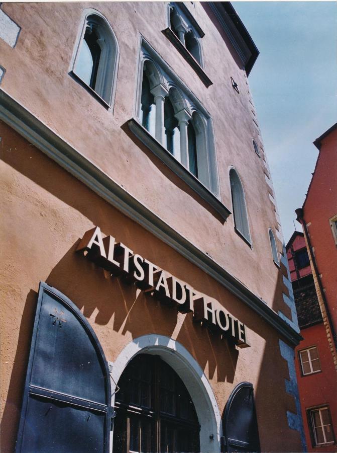 Altstadthotel Arch Regensburg Exterior photo